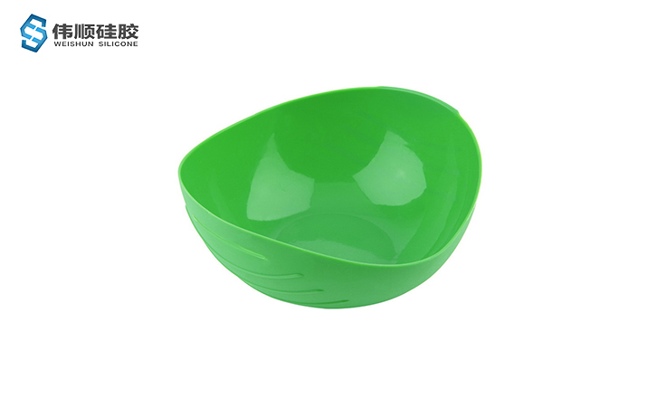 有个疑问：天天用硅胶厨具会不会中毒？