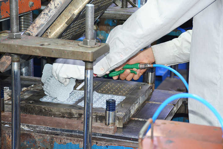 怎样挑选靠谱的硅胶制品厂家 怎样挑选靠谱的硅胶制品厂家