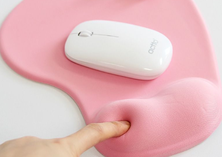 硅胶鼠标垫的特点,硅胶鼠标垫好用吗,硅胶鼠标碗垫贵吗 硅胶鼠标垫的特点,硅胶鼠标垫好用吗,硅胶鼠标碗垫贵吗