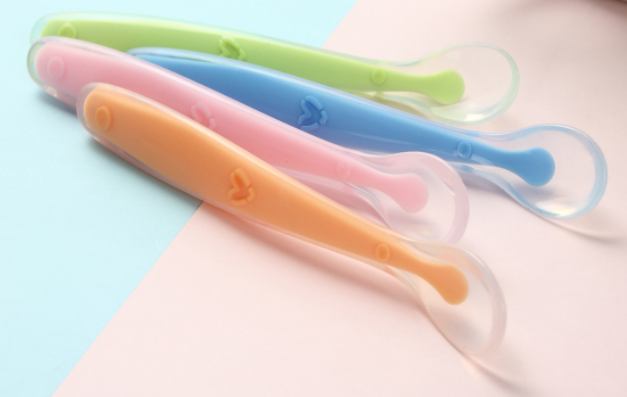 草莓视频黄色在线看表面有痕迹 草莓视频黄色在线看表面有痕迹