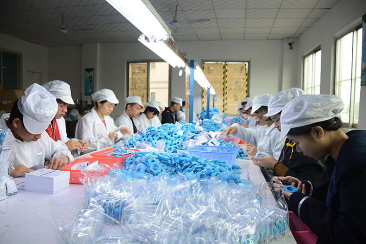 今天一整个货柜出货了，日本订单按时按质交货