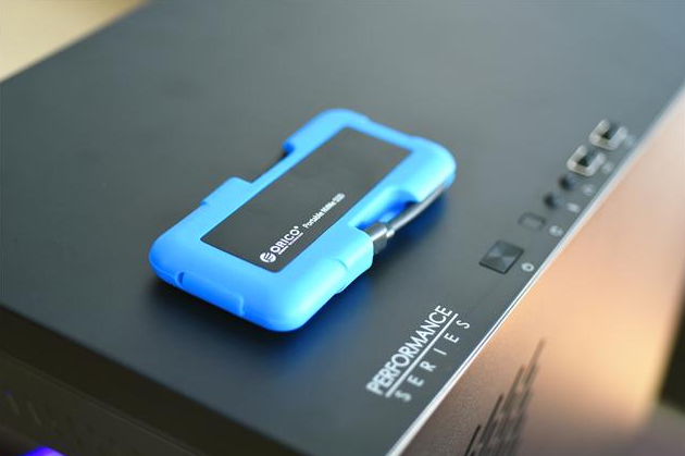 硅胶套对铝合金固态硬盘的重要性 硅胶套对铝合金固态硬盘的重要性